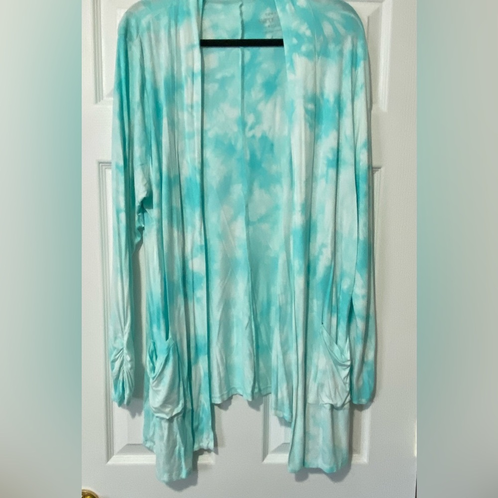Super soft collection tye dye blue & white colour cardigan
